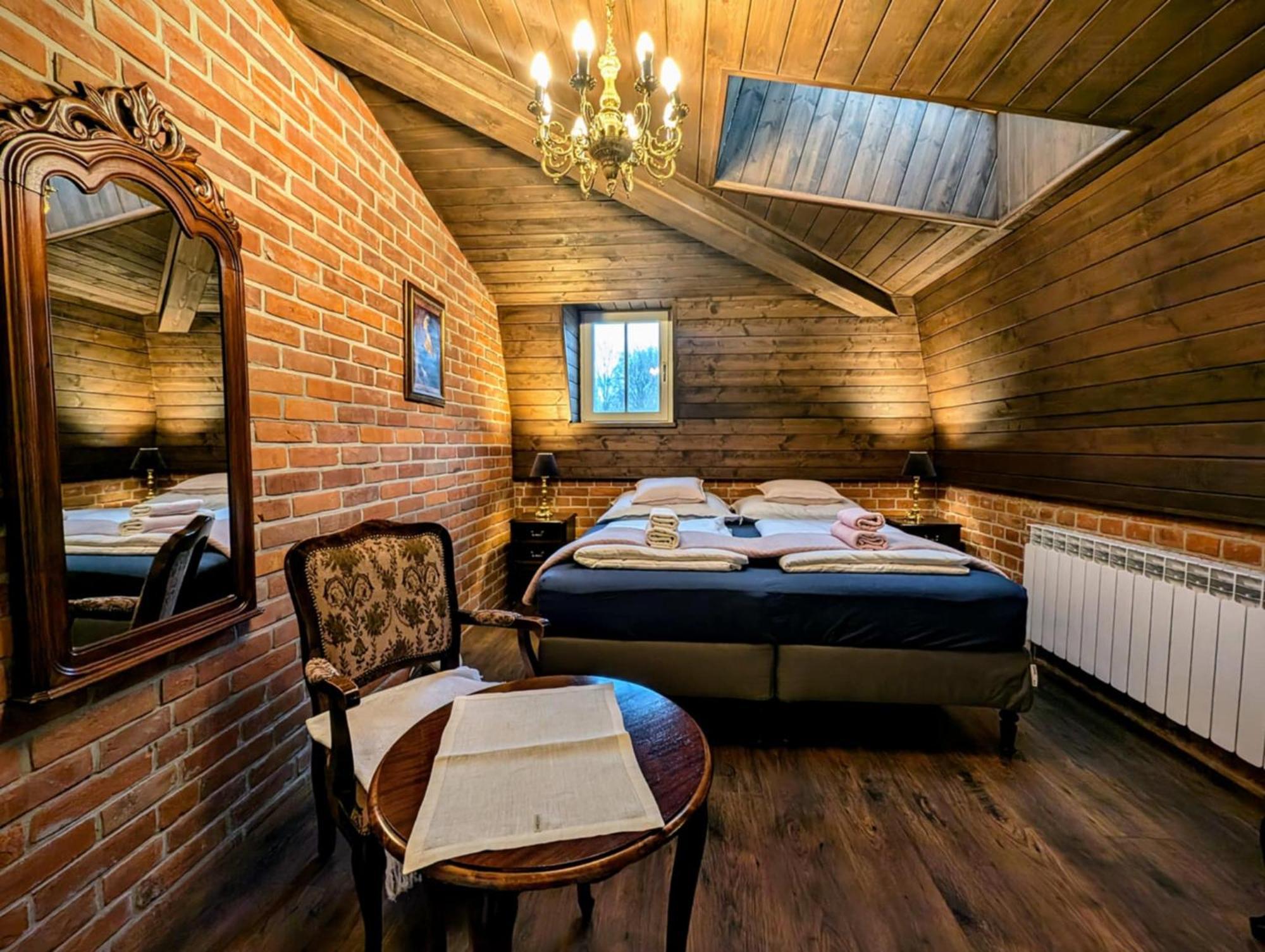 Dworek Atrium Tomaszów Lubelski Extérieur photo